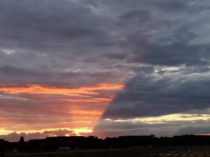 Licht und Schatten. sonnenuntergang. für artikel warheit auf menschenfreund.net